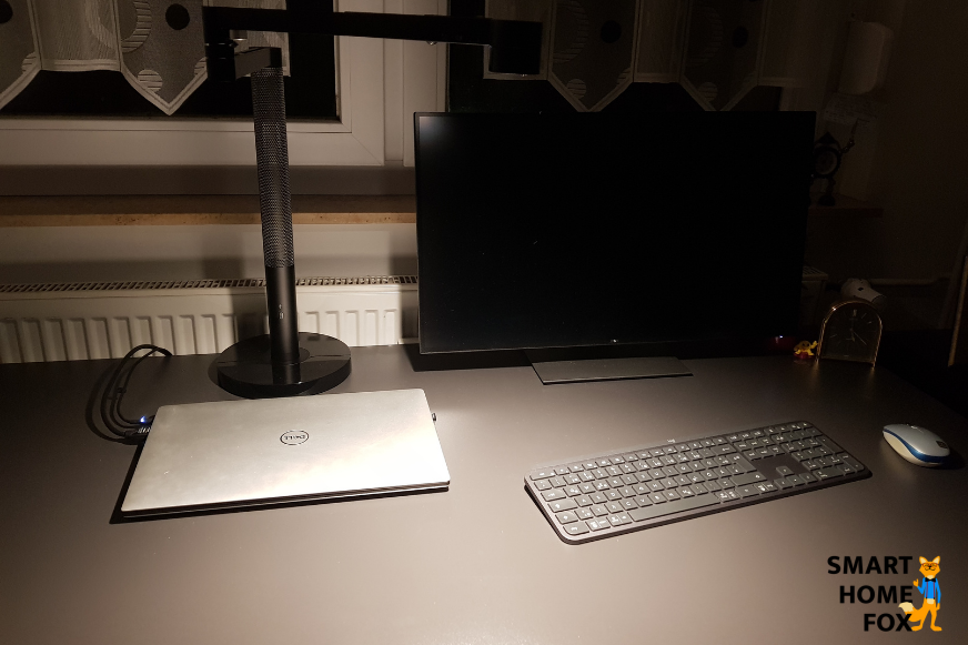 The Dyson Lifecycle Morph lamp provides cold light in the early hours of the morning